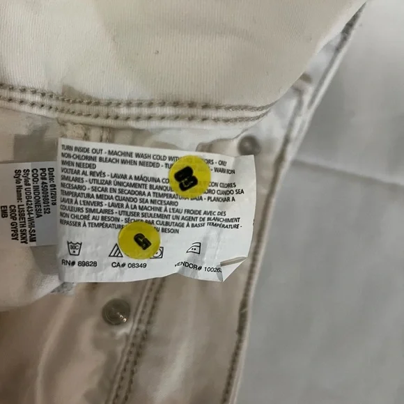 Women's white Bandolino Lizbeth curvy crop floral blouse print Embroidered Jeans - Picture 10 of 16